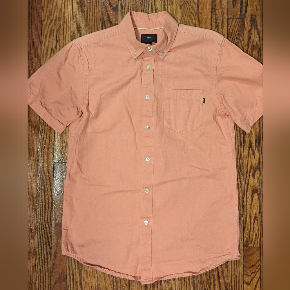 Obey salmon short sleeve small